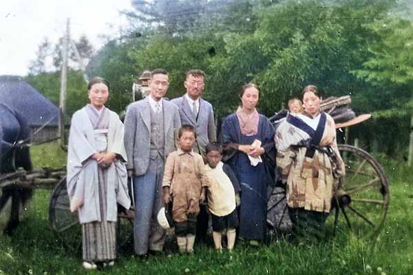 馬車前の足沢家 昭和9年7月12日