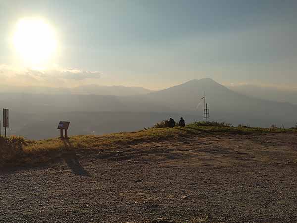 外山の秋　天峰山