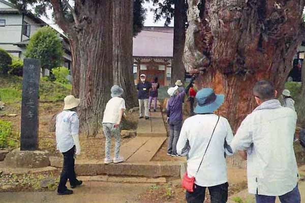 石川啄木生誕の地として有名な常光寺