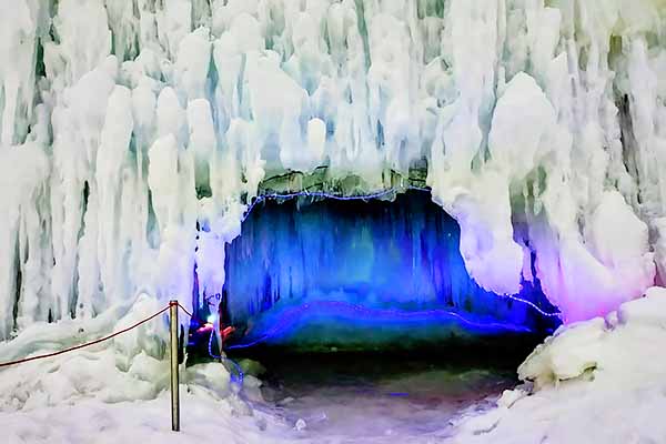 まほら岩手　氷の世界